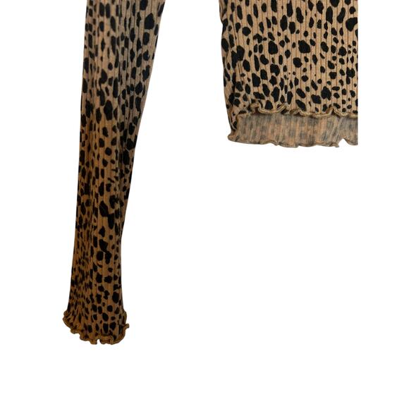 American Eagle leopard lettuce hem ribbed long sleeve top XS Y2K fall layering - Picture 8 of 8
